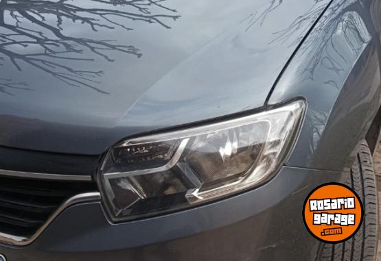 Autos - Renault Logan zen 2021 GNC 100000Km - En Venta
