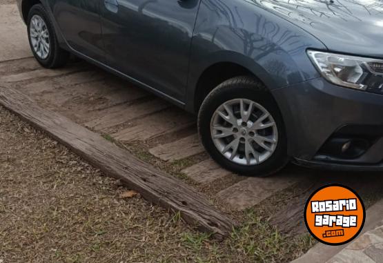 Autos - Renault Logan zen 2021 GNC 100000Km - En Venta