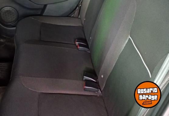 Autos - Renault Logan zen 2021 GNC 100000Km - En Venta