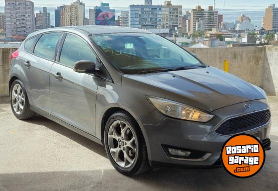 Autos - Ford Focus III SE Plus 2.0 MT 2015 Nafta 97000Km - En Venta