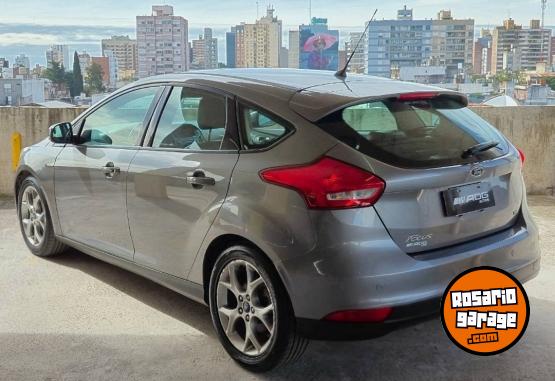 Autos - Ford Focus III SE Plus 2.0 MT 2015 Nafta 97000Km - En Venta
