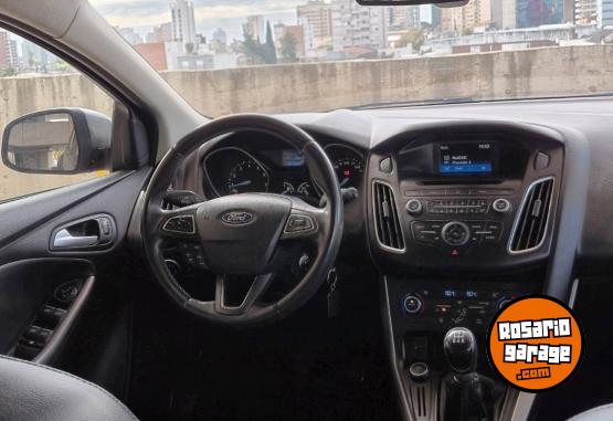 Autos - Ford Focus III SE Plus 2.0 MT 2015 Nafta 97000Km - En Venta