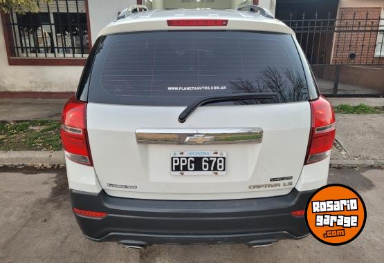 Camionetas - Chevrolet CAPTIVA 2.4 LS 4X2 2016 Nafta 160200Km - En Venta