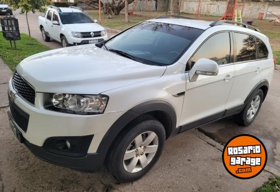 Camionetas - Chevrolet CAPTIVA 2.4 LS 4X2 2016 Nafta 160200Km - En Venta