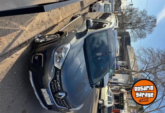 Utilitarios - Renault Kangoo Stepway 2023 Nafta 80000Km - En Venta