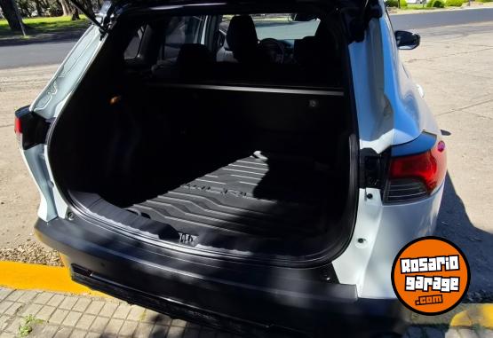 Camionetas - Toyota Corolla Cross GR 2023 Nafta 64000Km - En Venta