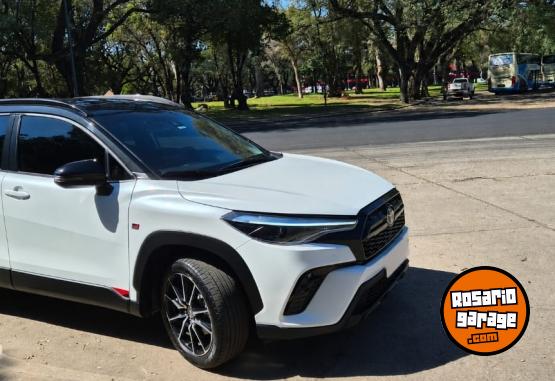 Camionetas - Toyota Corolla Cross GR 2023 Nafta 64000Km - En Venta