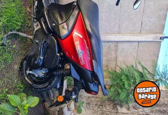 Motos - Yamaha Ray zr125 2023 Nafta 13000Km - En Venta