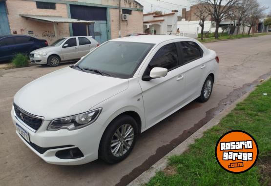 Autos - Peugeot 301 2017 Nafta 85000Km - En Venta