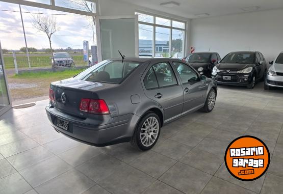 Autos - Volkswagen Bora Trenline 2.0 2011 Nafta 280000Km - En Venta