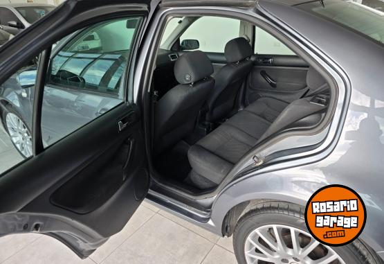 Autos - Volkswagen Bora Trenline 2.0 2011 Nafta 280000Km - En Venta