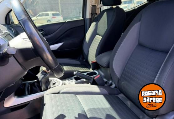 Camionetas - Nissan Frontier XE 4X4 2.3 2023 Diesel 79000Km - En Venta