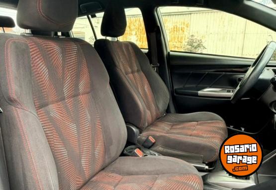 Autos - Toyota Yaris S 2017 Nafta 158000Km - En Venta