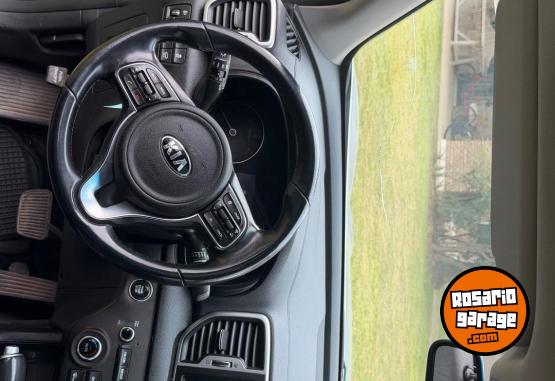 Camionetas - Kia Sportage 2018 Diesel 150000Km - En Venta