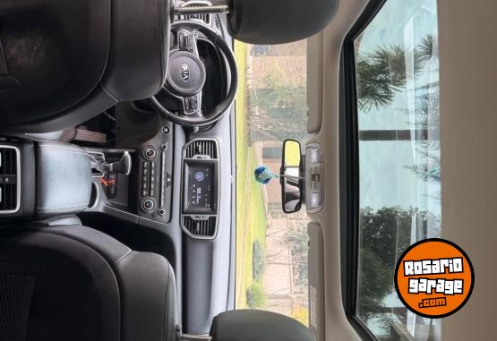 Camionetas - Kia Sportage 2018 Diesel 150000Km - En Venta
