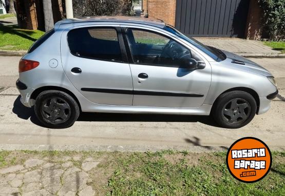 Autos - Peugeot 206 Generation 2010 Nafta 152300Km - En Venta