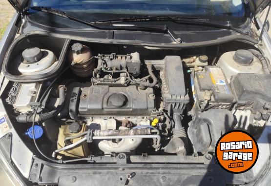 Autos - Peugeot 206 Generation 2010 Nafta 152300Km - En Venta