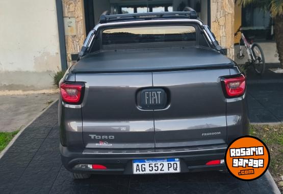 Camionetas - Fiat Toro Freedom 1.8 AT Nafta 2024 Nafta 37000Km - En Venta
