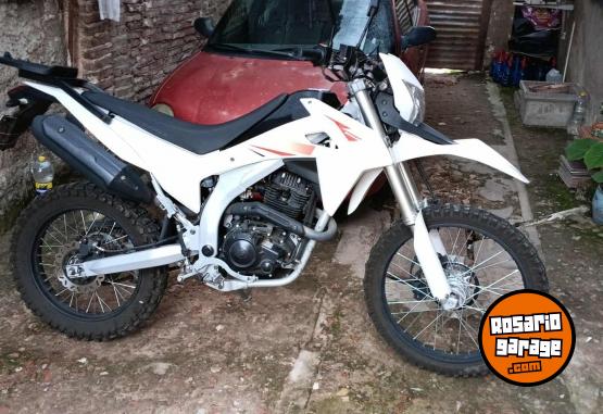 Motos - Guerrero tundra gxr 250 2023 Nafta 12300Km - En Venta