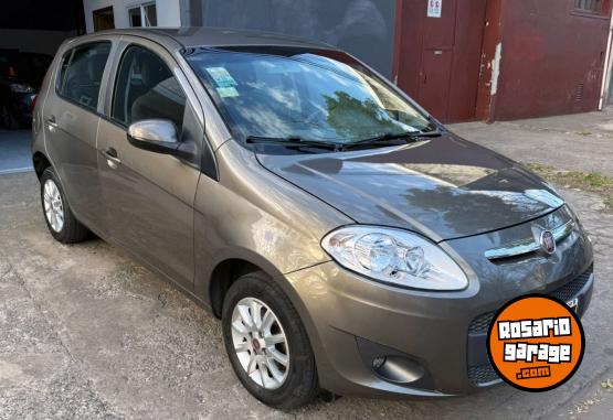 Autos - Fiat Palio attractive 1.4 5 2015 Nafta 133900Km - En Venta