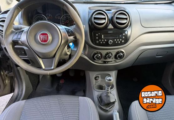 Autos - Fiat Palio attractive 1.4 5 2015 Nafta 133900Km - En Venta
