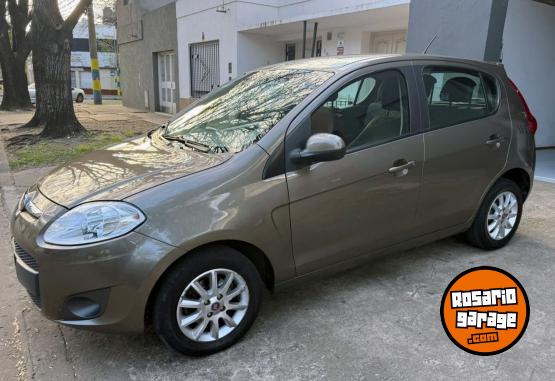 Autos - Fiat Palio attractive 1.4 5 2015 Nafta 133900Km - En Venta