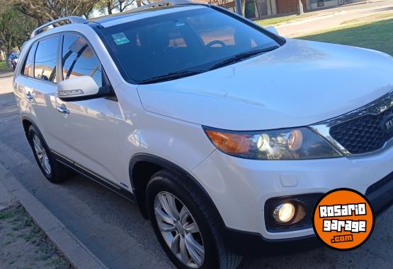 Camionetas - Kia Sorento 2012 Nafta 200000Km - En Venta