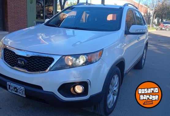 Camionetas - Kia Sorento 2012 Nafta 200000Km - En Venta
