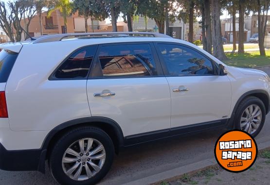 Camionetas - Kia Sorento 2012 Nafta 200000Km - En Venta