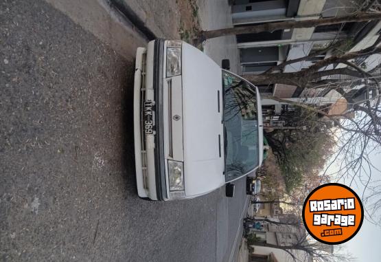 Autos - Renault 9 1993 GNC 270000Km - En Venta
