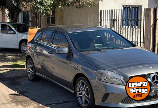 Autos - Mercedes Benz A200 2017 Nafta 124000Km - En Venta