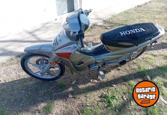 Motos - Honda Nf 2006 Nafta 70000Km - En Venta