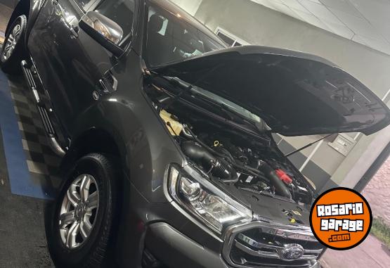 Camionetas - Ford Ranger 2023 Diesel 120000Km - En Venta
