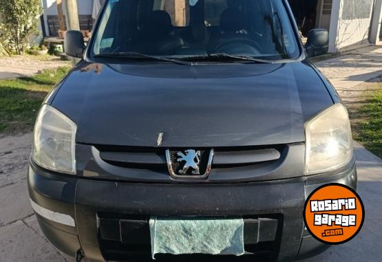 Utilitarios - Peugeot Parnert 2011 Diesel 240000Km - En Venta