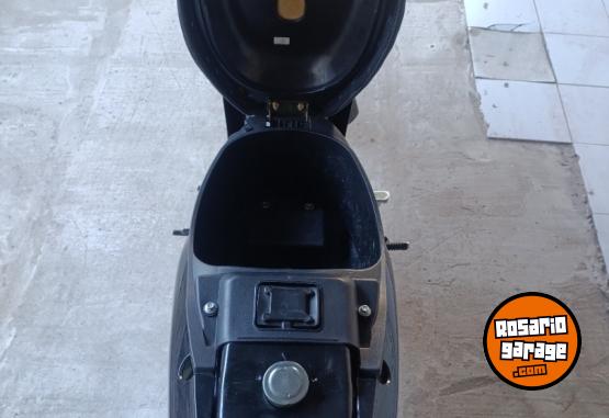 Motos - Motomel Bliz 2023 Nafta 8000Km - En Venta