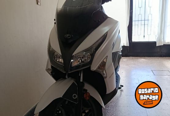 Motos - Kymco X-TOWN 250 2022 Nafta 10700Km - En Venta