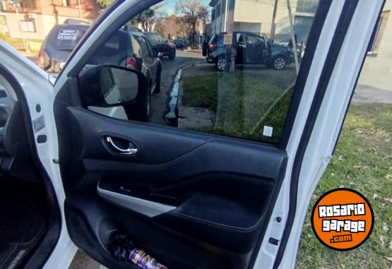 Camionetas - Nissan Frontier 2017 Diesel 227000Km - En Venta