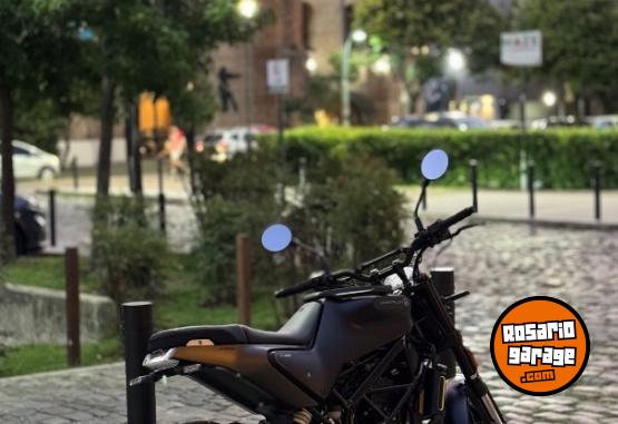 Motos - Husqvarna Svartpilen 200+ 2022 Nafta 5500Km - En Venta