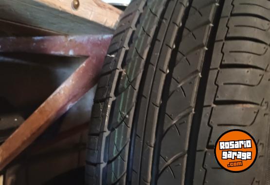 Accesorios para Autos - 4 neumaticos 185 65 R15 - En Venta