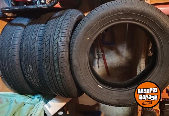 Accesorios para Autos - 4 neumaticos 185 65 R15 - En Venta