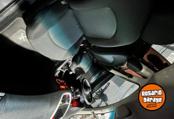Utilitarios - Peugeot Hoggar 2014 GNC 230000Km - En Venta
