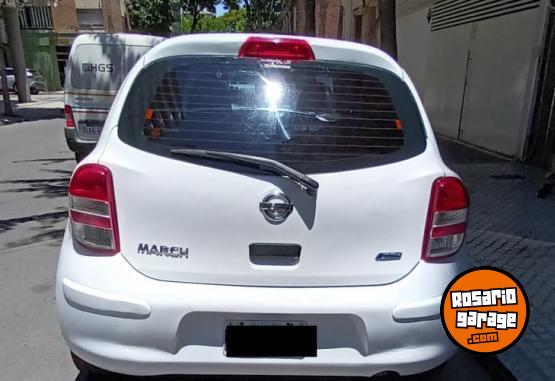 Autos - Nissan Marcha Visia 2013 Nafta 120000Km - En Venta