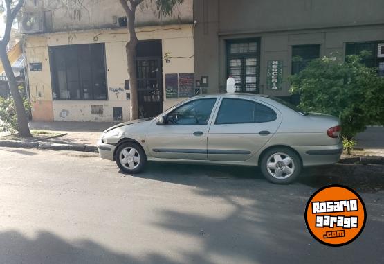 Autos - Renault Megane 8v 2000 GNC 324000Km - En Venta