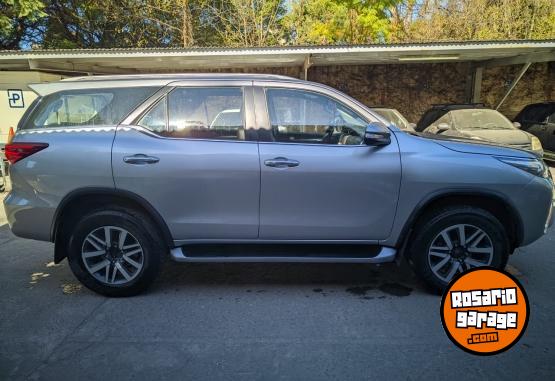 Camionetas - Toyota SW4 2017 Diesel 165000Km - En Venta