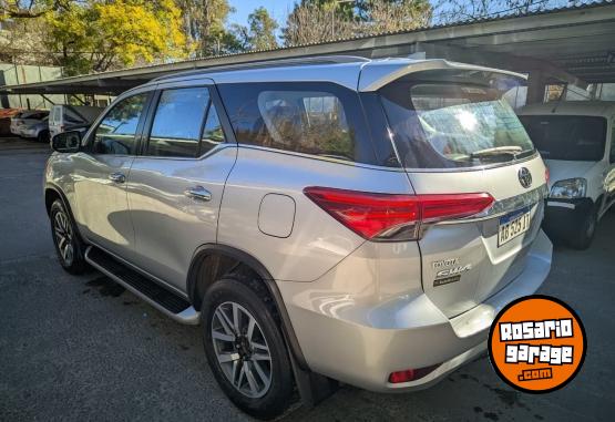 Camionetas - Toyota SW4 2017 Diesel 165000Km - En Venta