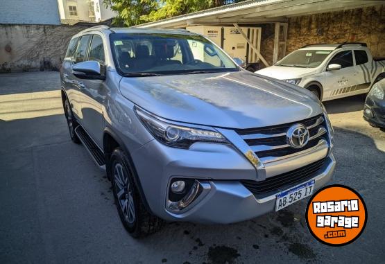 Camionetas - Toyota SW4 2017 Diesel 165000Km - En Venta