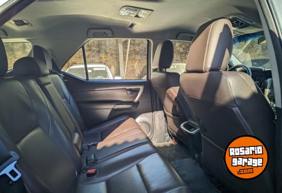 Camionetas - Toyota SW4 2017 Diesel 165000Km - En Venta