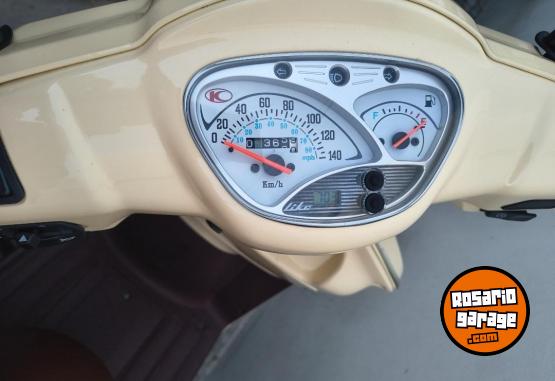 Motos - Kymco Like 2024 Nafta 3500Km - En Venta