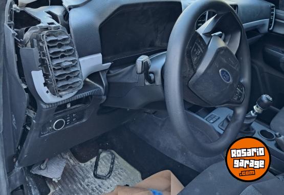 Camionetas - Ford Ranger 2024 Diesel 2500Km - En Venta