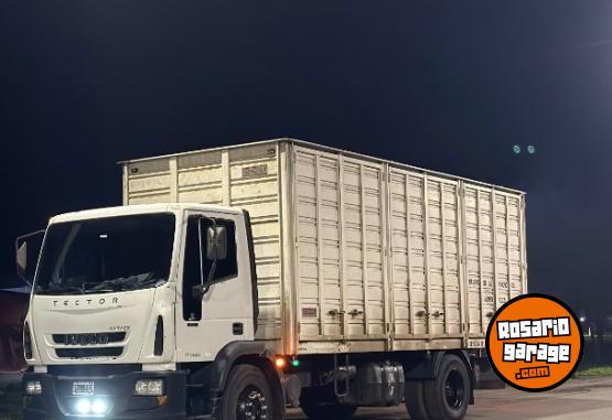 Camiones y Gr�as - IVECO 170e22 - En Venta